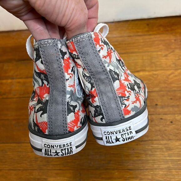 Chuck Taylor All Star Hi Poppy Glow Dinosaur Daze Youth Boys Sneakers Size 2.5 - Picture 5 of 9